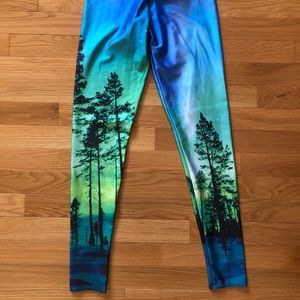✨NEW✨ Blackmilk Forest Legging